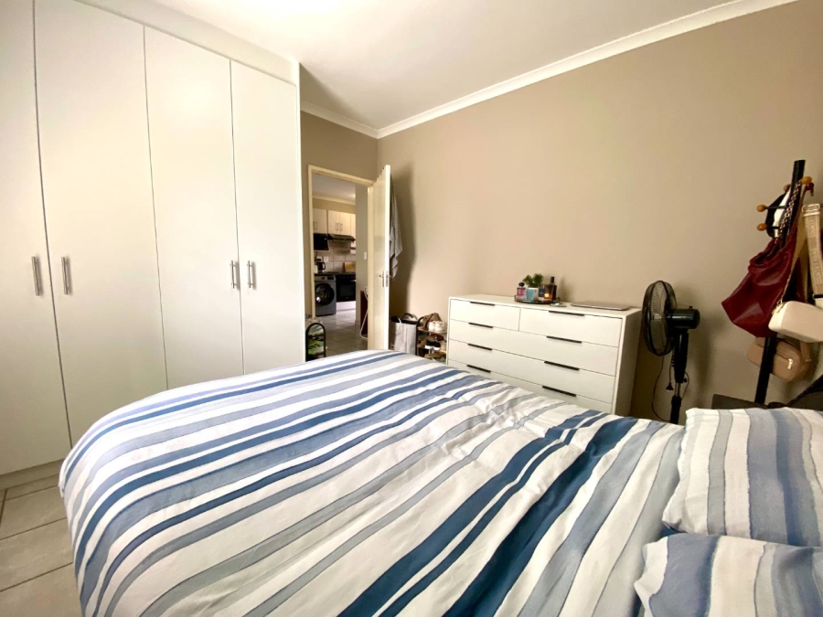 1 Bedroom Property for Sale in Klein Drakenstein Western Cape